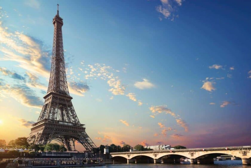 presentation eiffel tower for rgpd|Room Conf RGPD clinique MDT